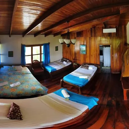 Hotel La Isla Inn Puerto Viejo de Talamanca Extérieur photo