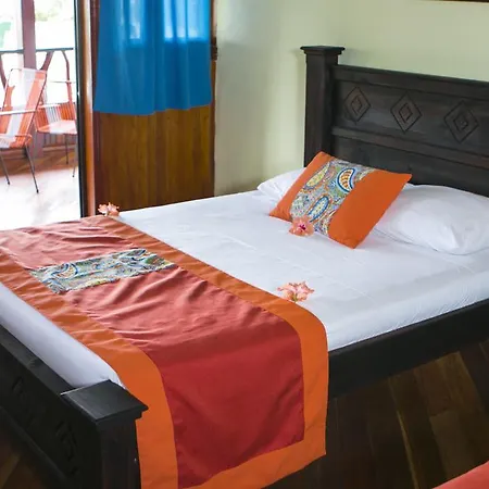 Hotel La Isla Inn Puerto Viejo de Talamanca Extérieur photo